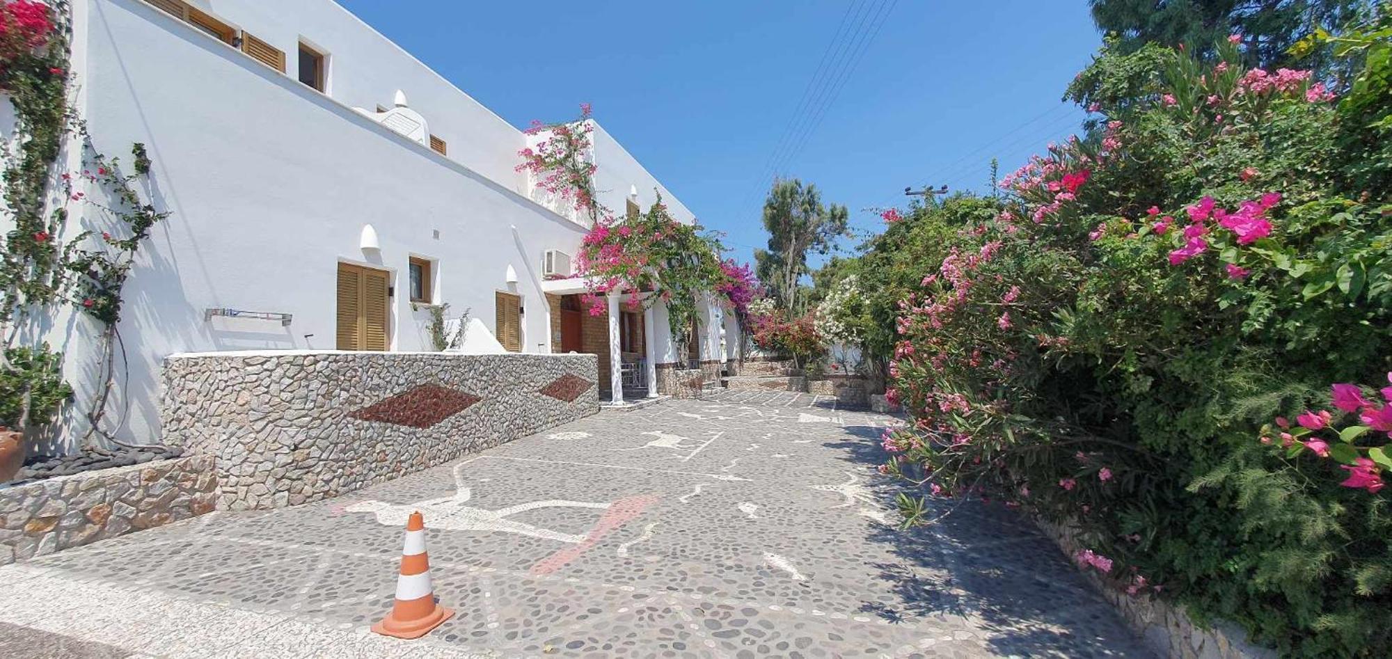 Hotel Palladion Karterádos Eksteriør bilde