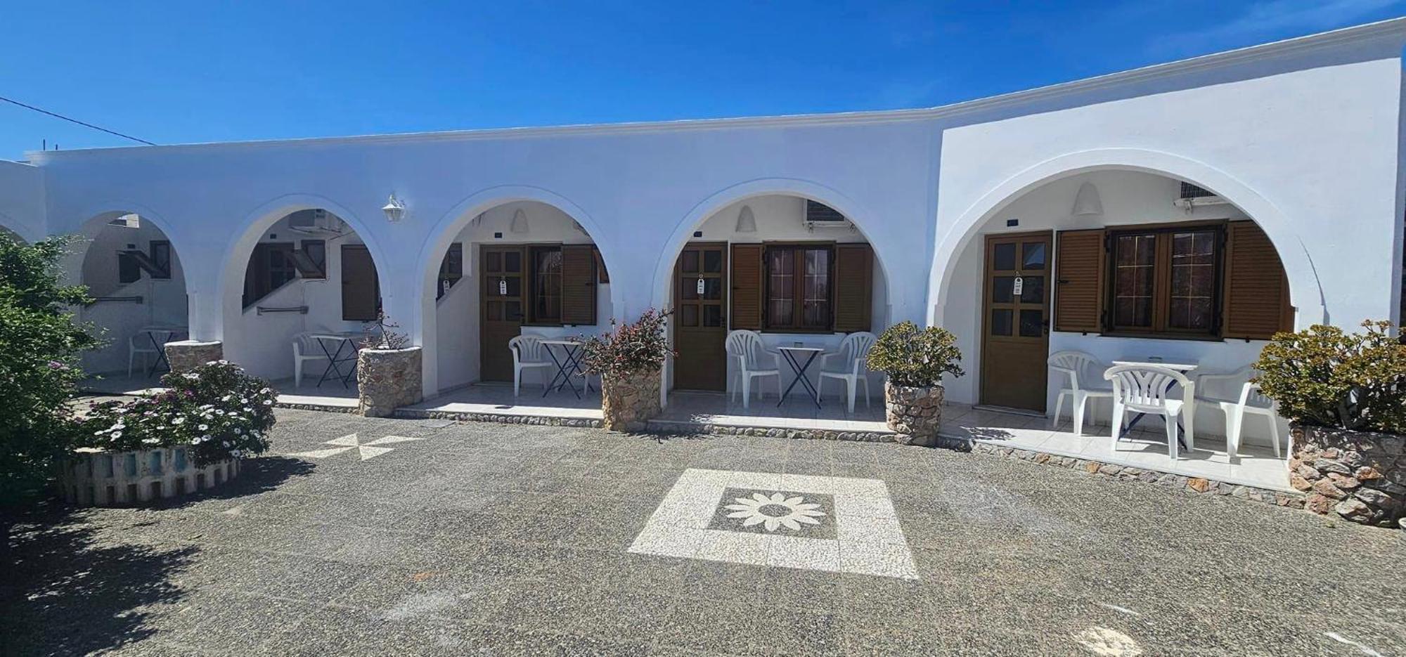 Hotel Palladion Karterádos Eksteriør bilde